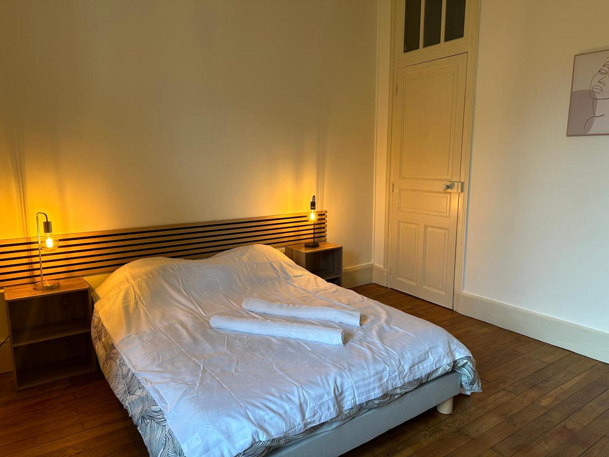 F4 Centre Moulins Apartment