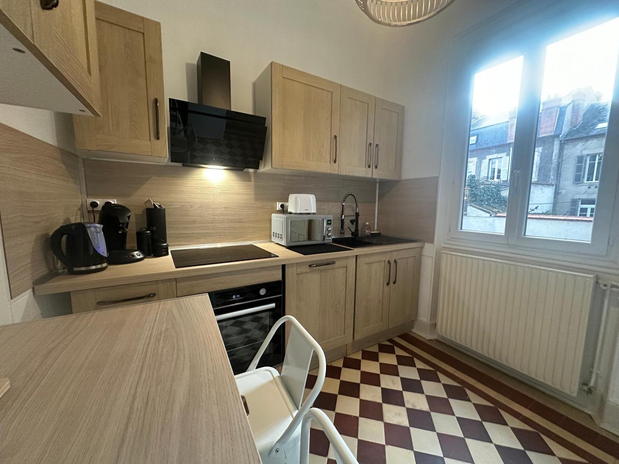 F4 Centre Moulins Apartment *