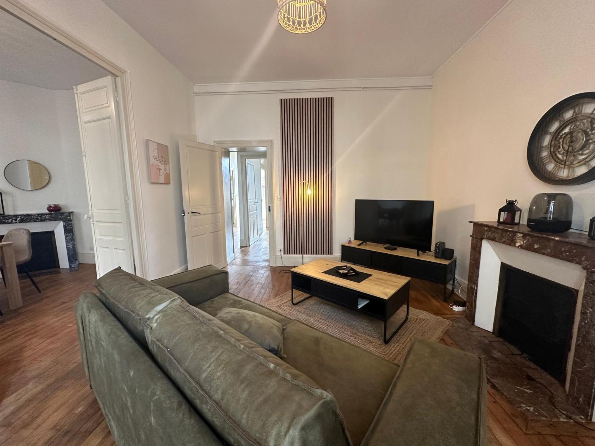 Apartment F4 Centre Moulins
